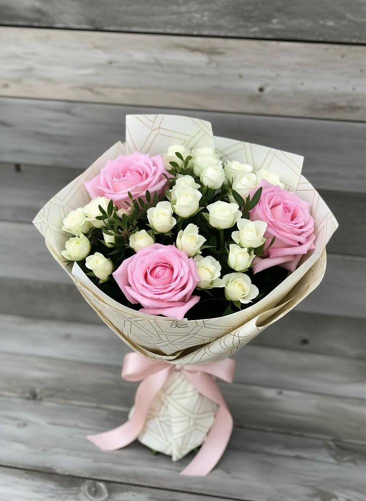 Букет цветов из: Розы в Умбе
