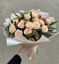 Букет Кремовые розы Латте в Умбе