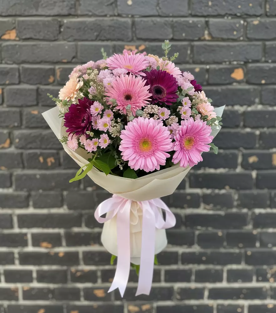 Букет цветов из: Герберы и Хризантемы в Умбе