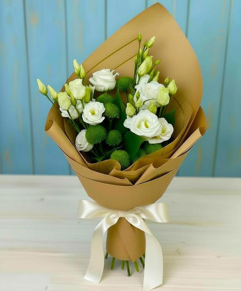 Букет цветов из: Хризантемы и Лизиантусы в Умбе