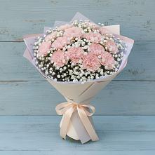 Букет цветов из:  Гвоздики в Умбе