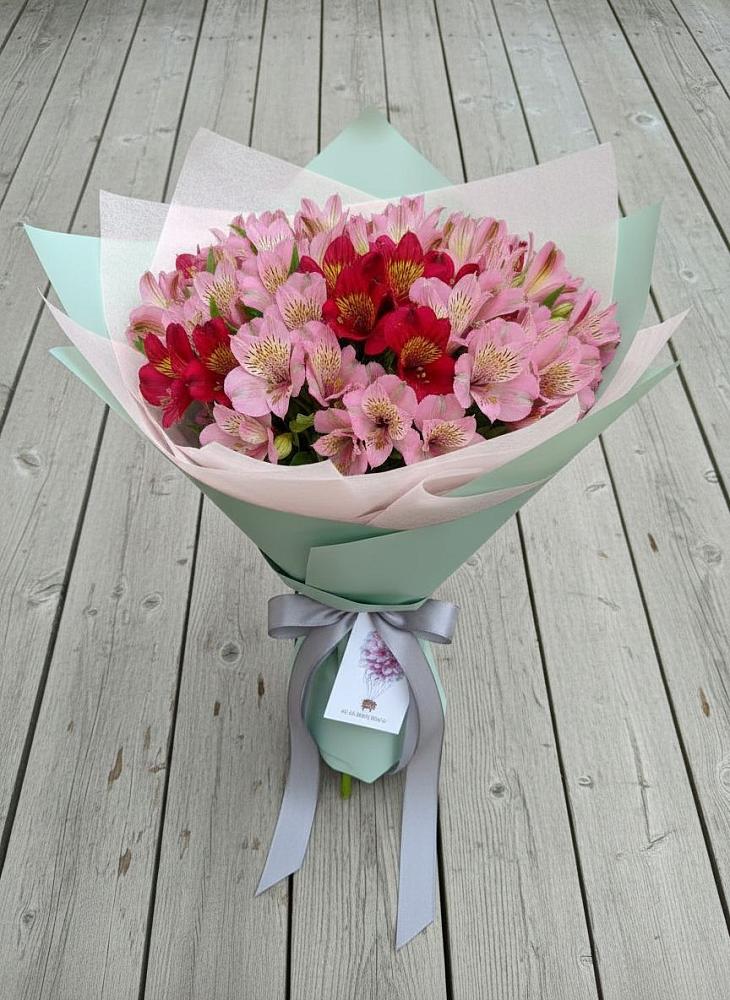 Букет цветов из: Альстромерии в Умбе