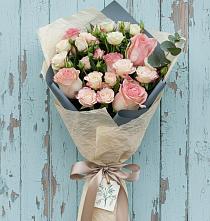 Букет цветов из:  Розы в Умбе
