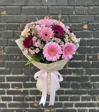 Букет цветов из:  Герберы и Хризантемы в Умбе