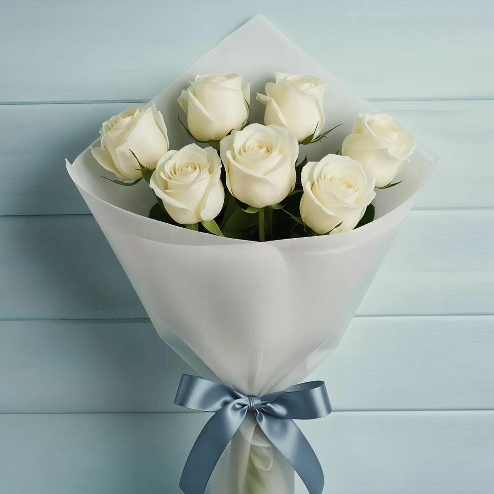 Букет 7 Белых роз Эдлесс Лав в Умбе