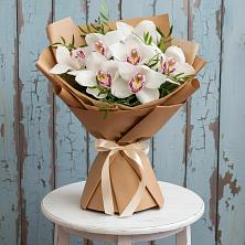 Букет цветов из:  Орхидеи и Розы в Умбе